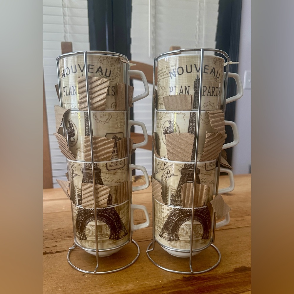 Paris Eiffel Tower 8 Stacking Coffee Mugs / Cups On 2 Stands New